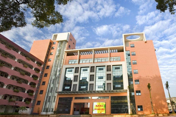 成都职业学校,五月花高级技工学校