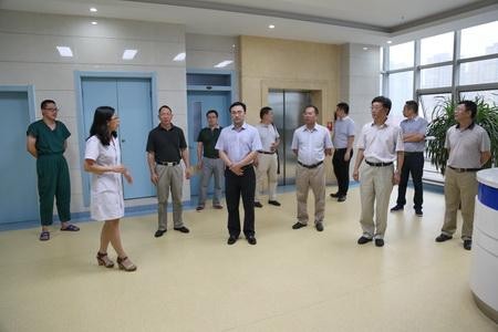 赣南医学院招生老师QQ及电话
