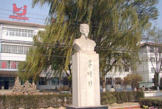 山西药科职业学院寝室宿舍条件与学校食堂环境图片