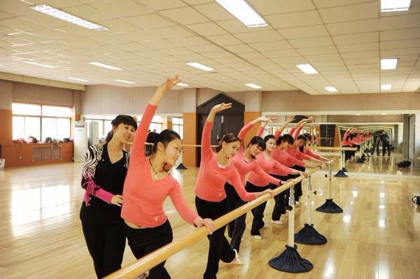 成都市城市建设技工学校报名时间及报名方式